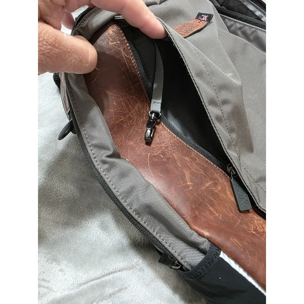 Johnston & Murphy XC4 Mens Laptop Backpack